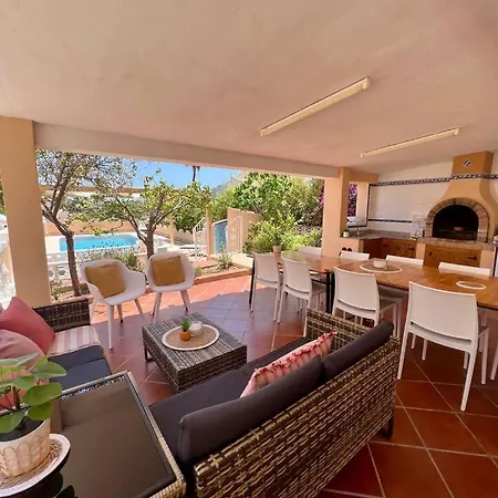 Villa Relaxdiversion En Piscina Bbq Y Cocina Ext Calpe